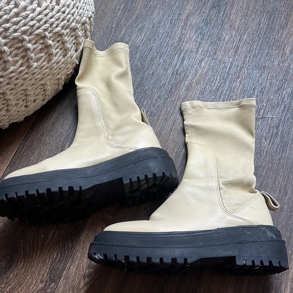 Zara Cream Boots - Picture 6 of 8